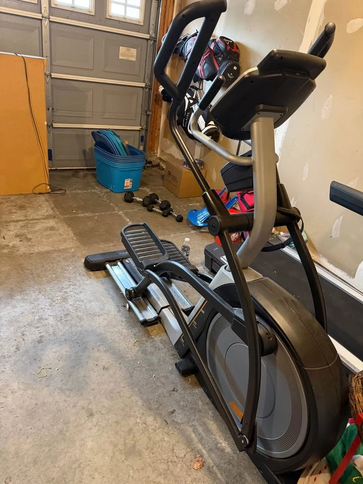 Nordic Track Elliptical - photo 2