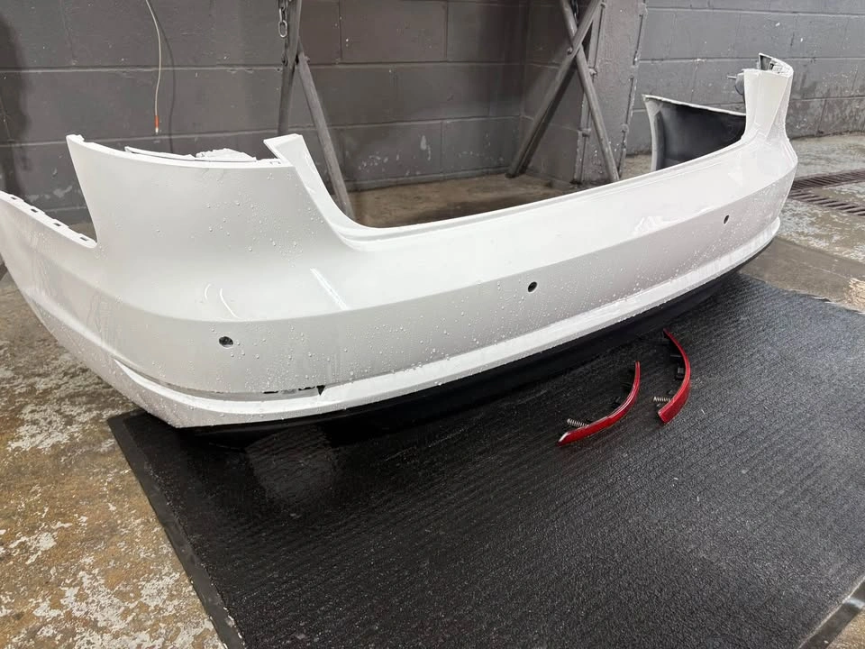 Audi A4 Rear Bumper - photo 3