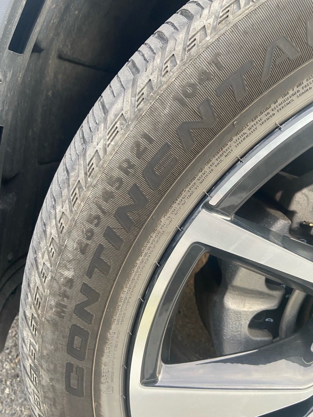 Continental CrossContact LX Sport All Season Tires (265/45R21)