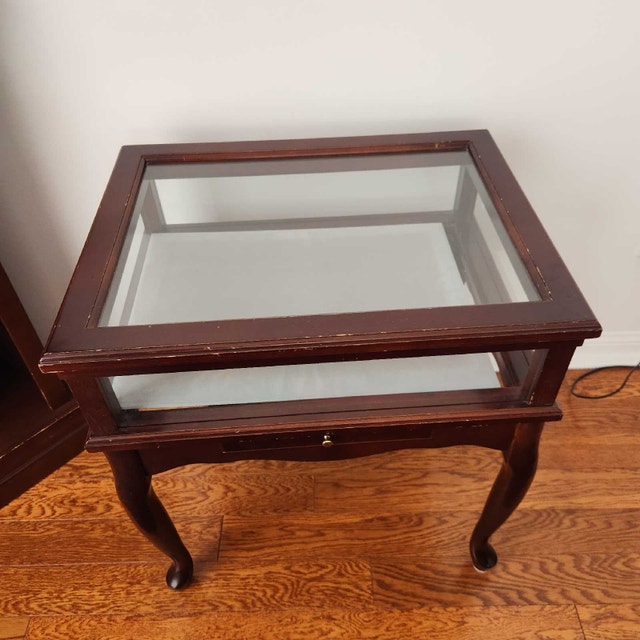 Bombay Curio End Table