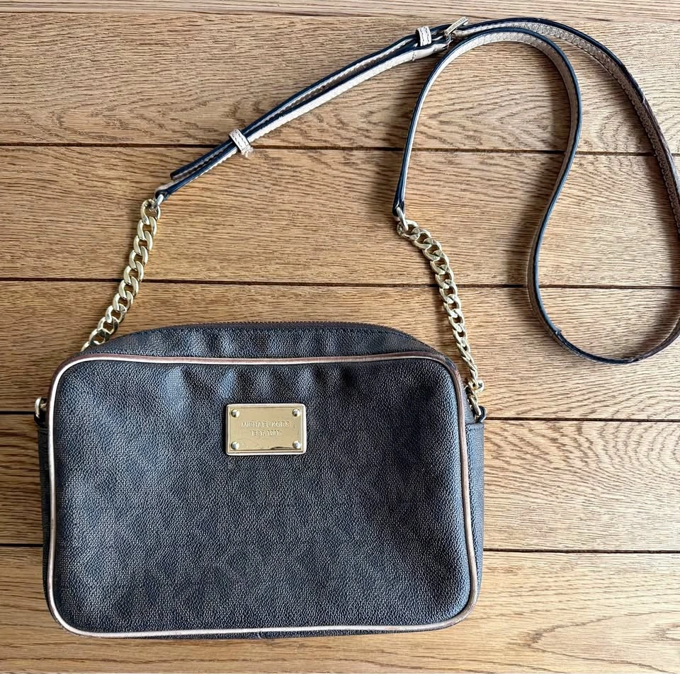 Michael Kors Jet Set Small Crossbody Bag