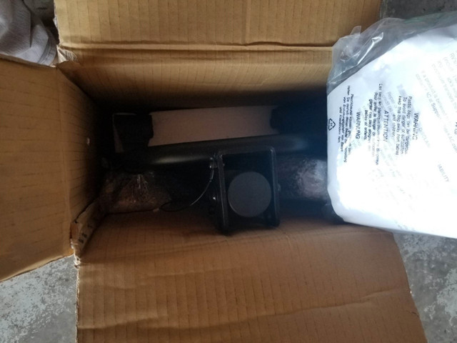 Hitch Mounted 3 Bike Rack - Brand New - photo 4