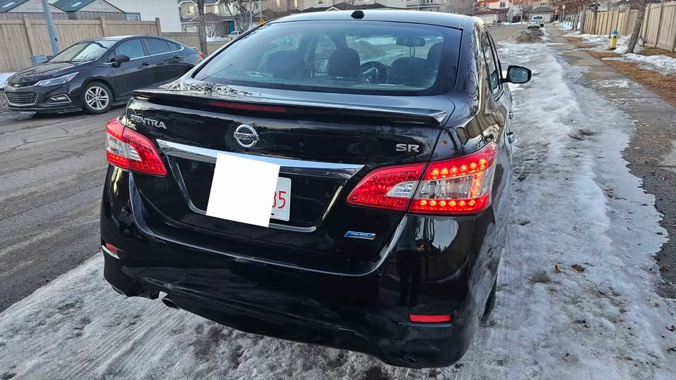 2015 Nissan Sentra - photo 2