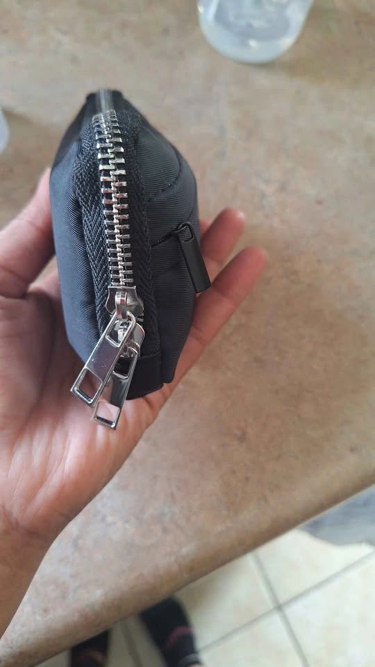 Mini wallet/pouch for women or men - photo 2