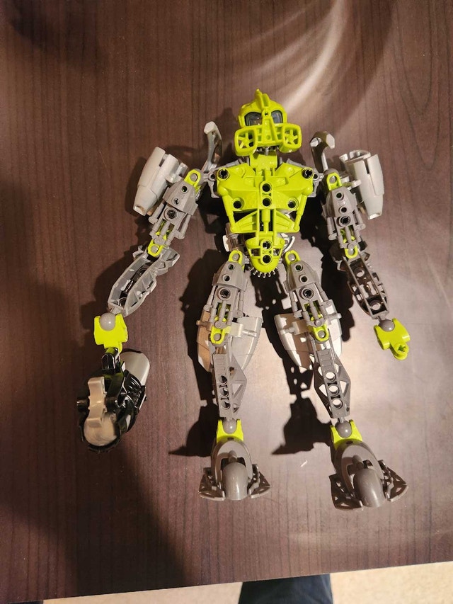 Lego Bionicle Lewa 8686-1