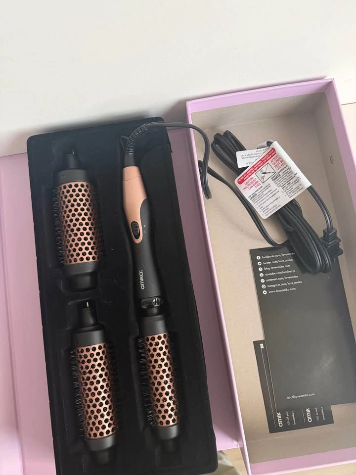 Amika Blowout Babe Thermal Brush – Interchangeable Set - photo 3