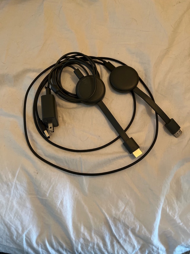 Set of 2 Chromecasts