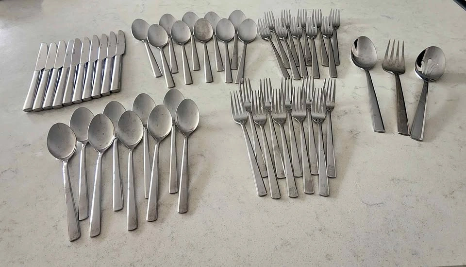 Henckels Metrona Flatware Set – 53 Pieces, Serves 10