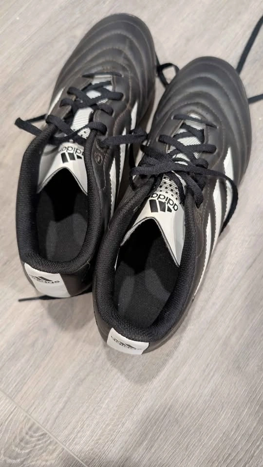 Adidas Black Soccer Cleats Size 9 - photo 2