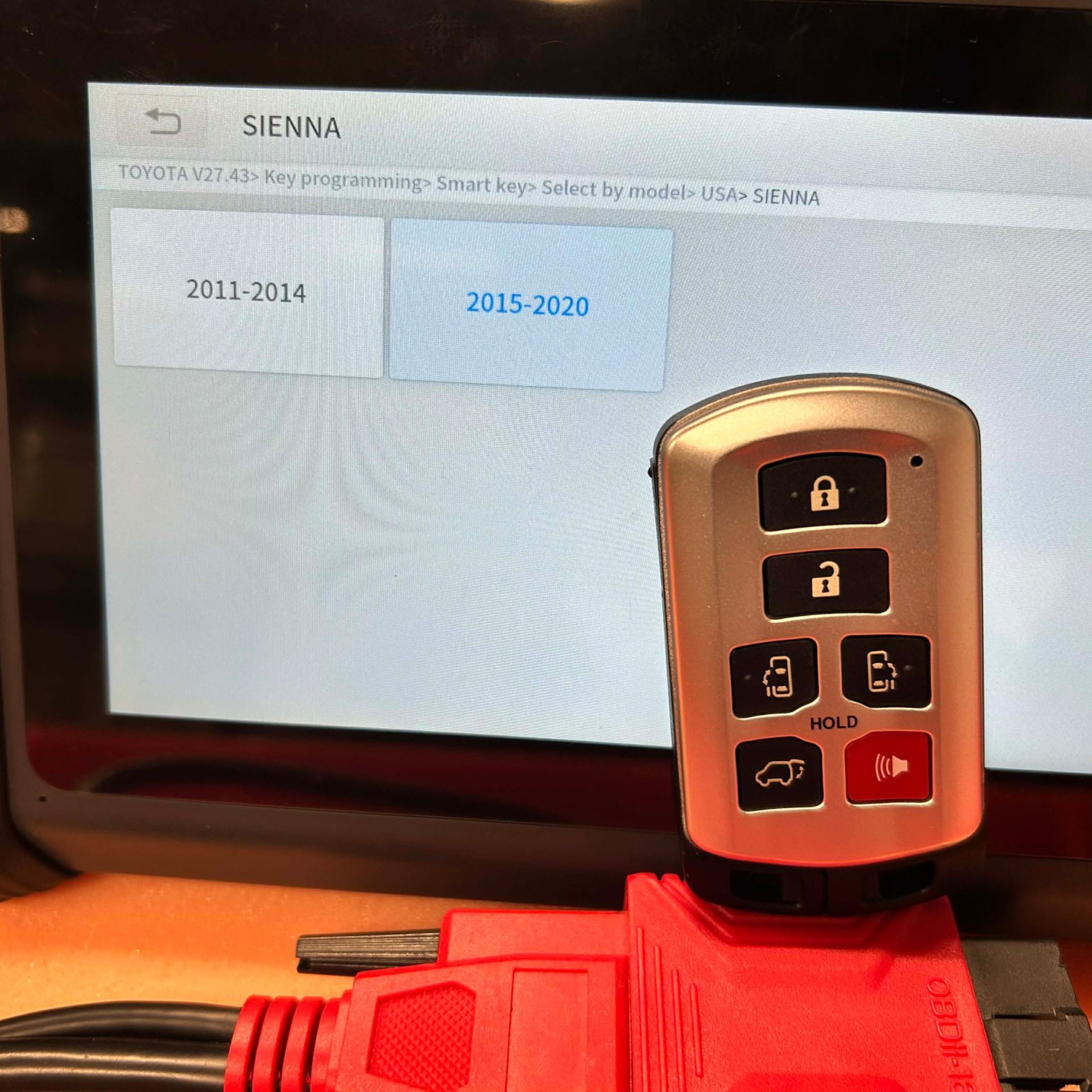 KEYS (LLAVES) for Toyota Sienna in CHICAGO - photo 3
