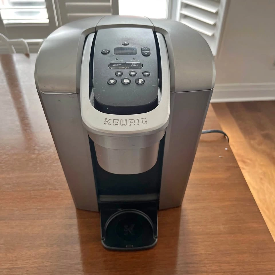 Keurig K-Elite Coffee Maker for PARTS ONLY