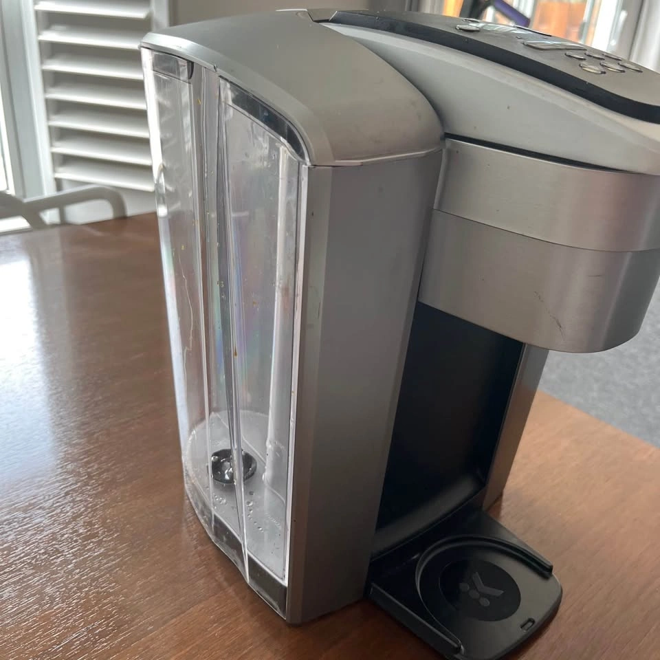 Keurig K-Elite Coffee Maker for PARTS ONLY - photo 3