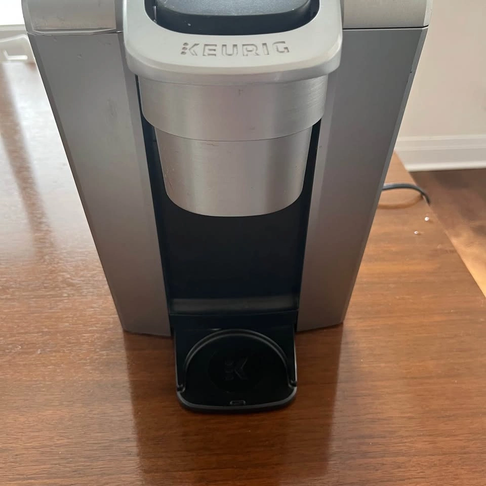 Keurig K-Elite Coffee Maker for PARTS ONLY - photo 4