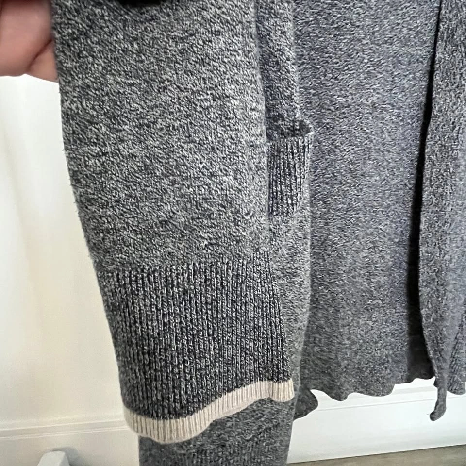 Roots Medium Cardigan Sweater - photo 3