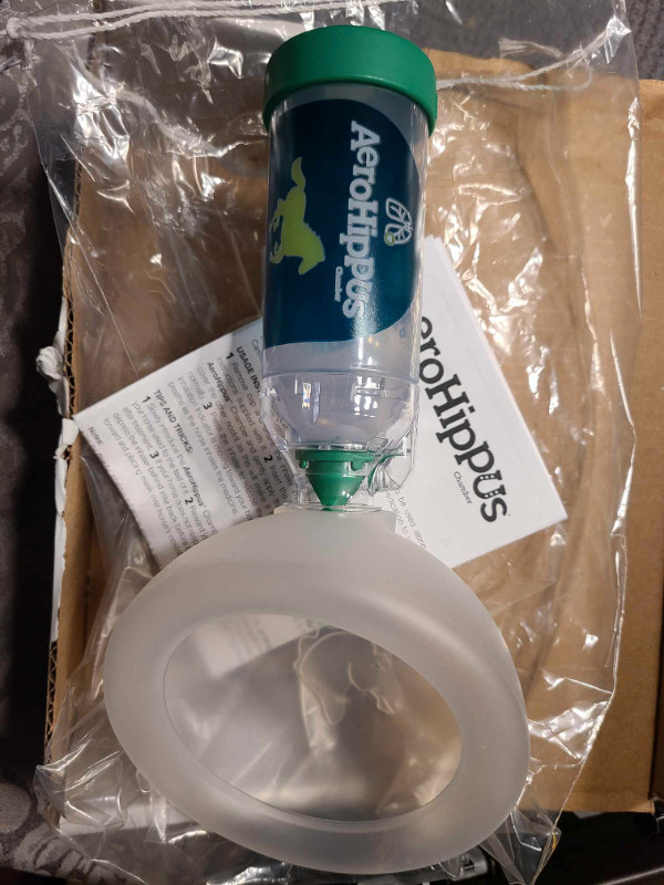 Equine Aerosol Chamber with Flow-Vu Horse Inhaler Spacer