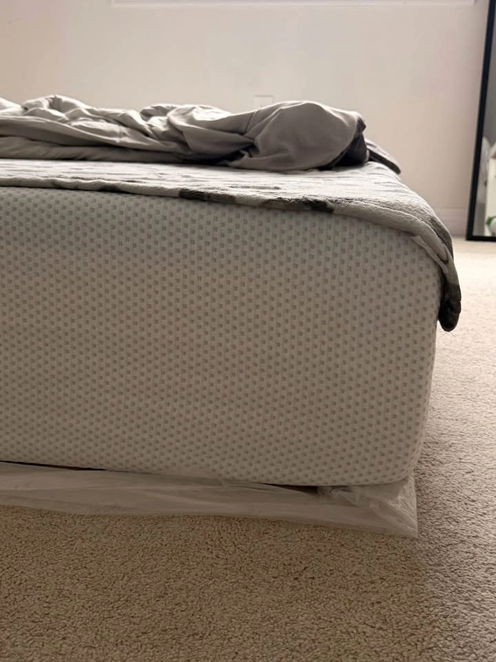 Queen Bed - Used 15 Days