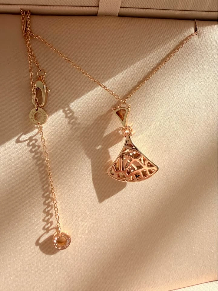Bvlgari Diva's Dream Necklace - photo 5