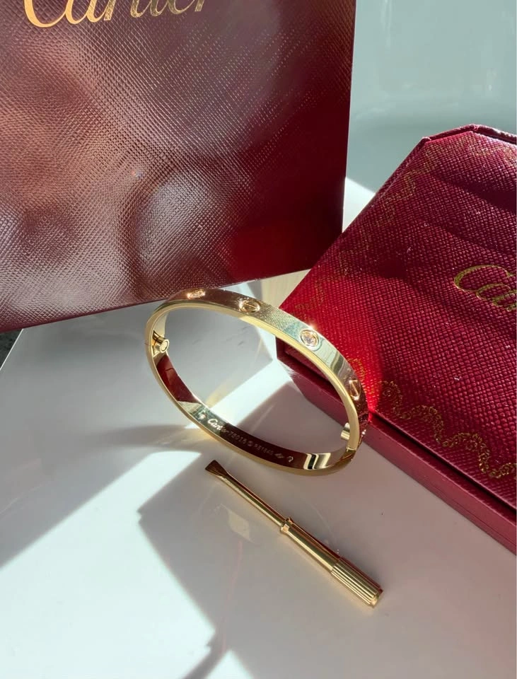 Cartier Love Bracelet - photo 3
