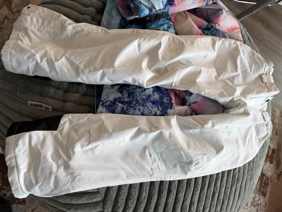 Women's Ski Jacket and Ski Pants Set - photo 3