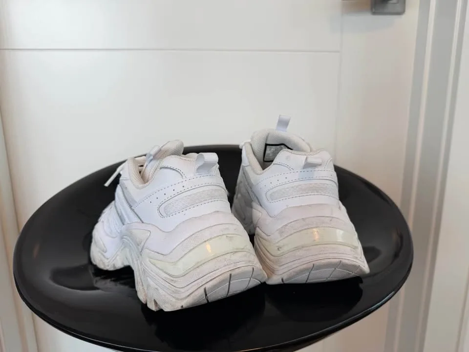 Fila Chunky Sneakers in White - photo 3
