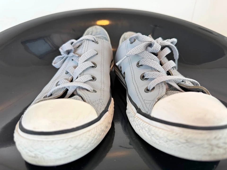 Grey Converse Lows - Women's Size 6
