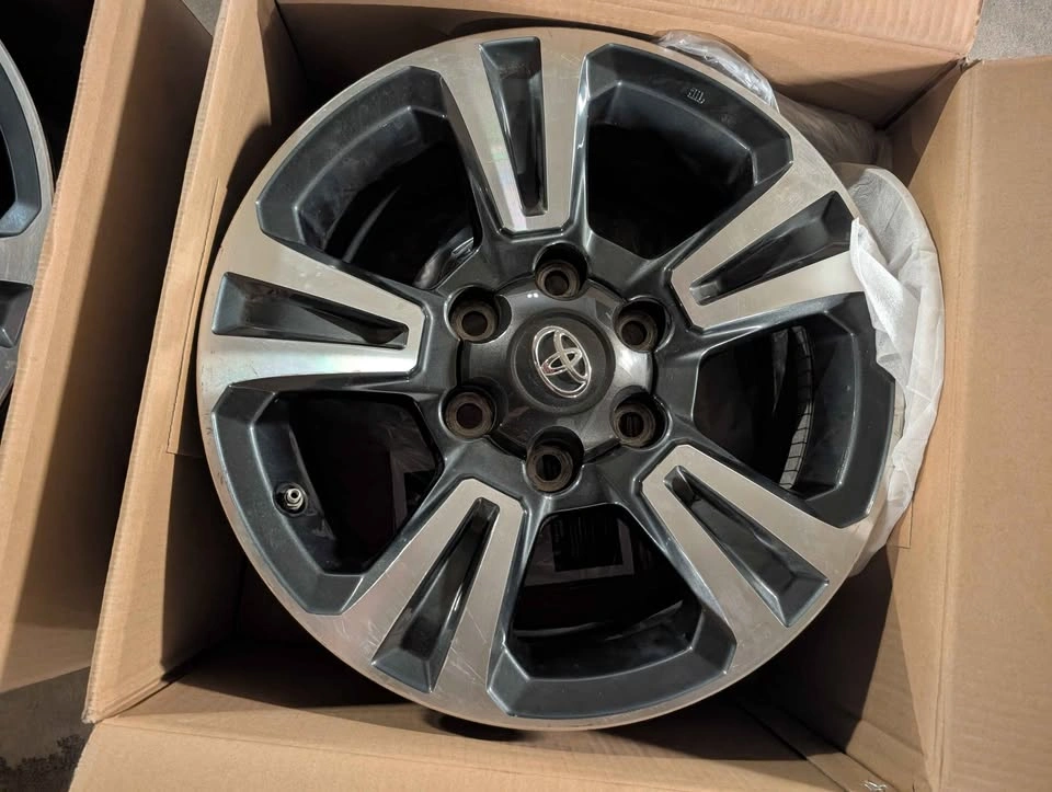 2018 Toyota Tacoma Rims - 17 inch - photo 4