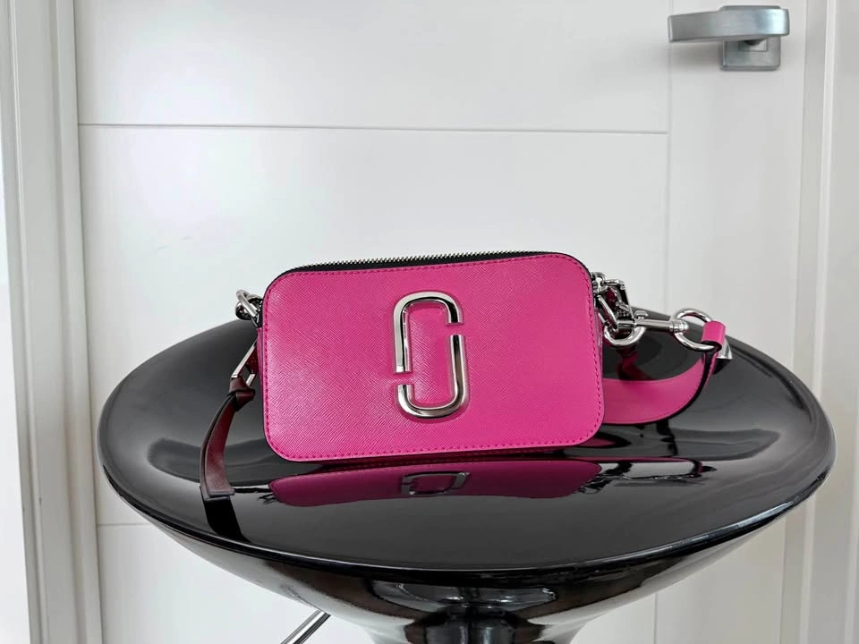 Marc Jacobs Colorblock Snapshot - Vibrant Pink