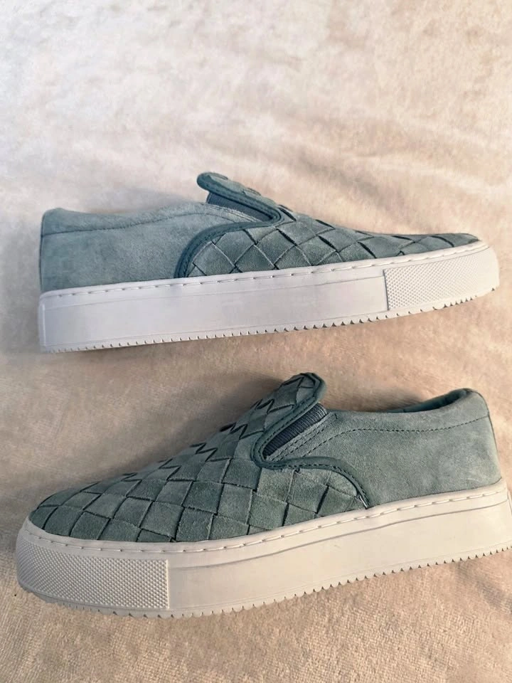 Womens Calla Woven Slip On Green B Suede Flat Sneaker Sz 7.5 M