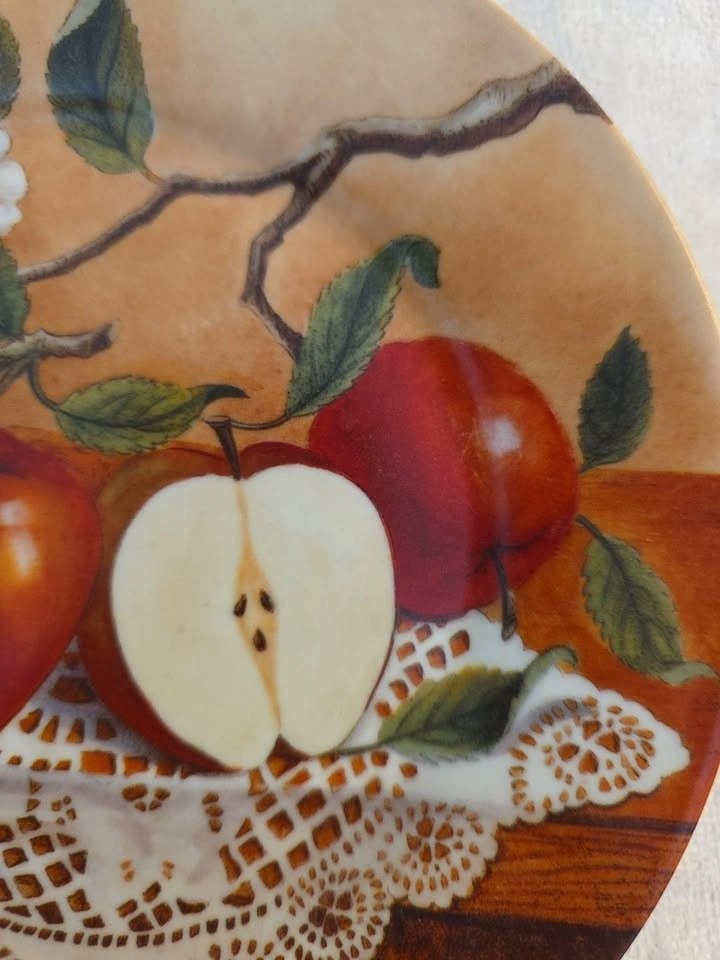 Vintage Farm Country Red Apples Decorative Plates (2) 8" - photo 5