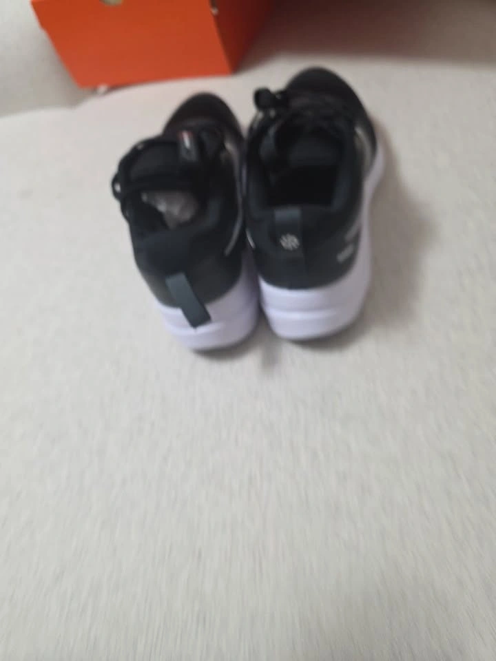 Shoes Kid Size 3.5Y - photo 3