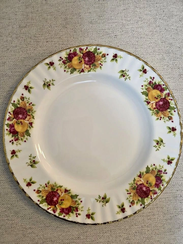 Royal Albert Old Country Roses Dinner Plate (10 1/4")