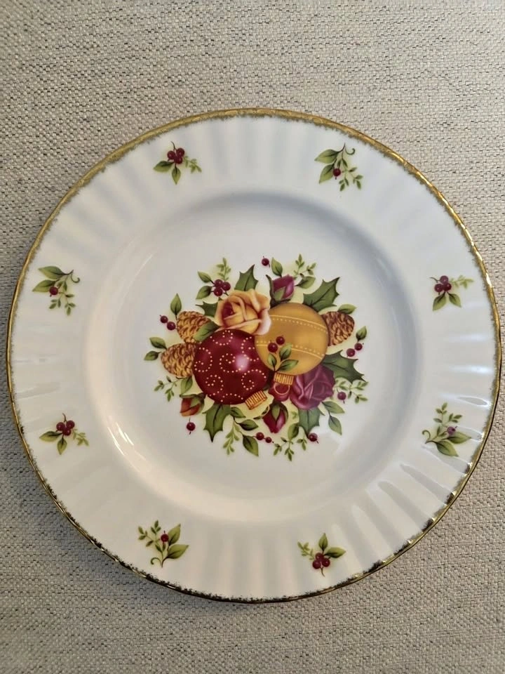 Royal Albert Old Country Roses 8" Dinner Plates (Set of 4)