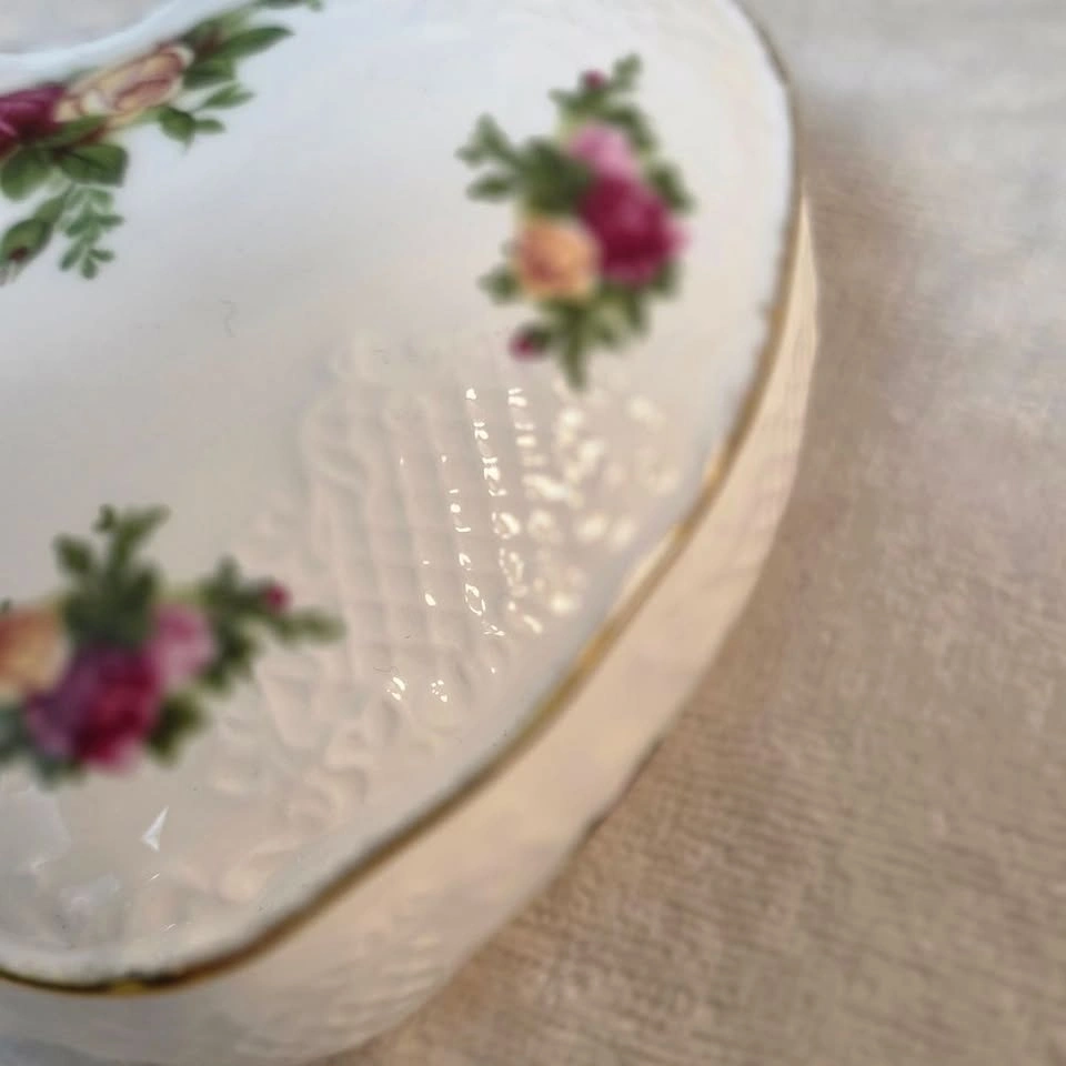 Royal Albert Old Country Roses Victorian Heart Trinket Box - photo 5