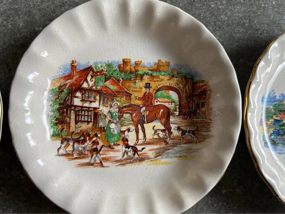 Vintage Sandland Ware Decorative Plates Set of 3 - photo 4