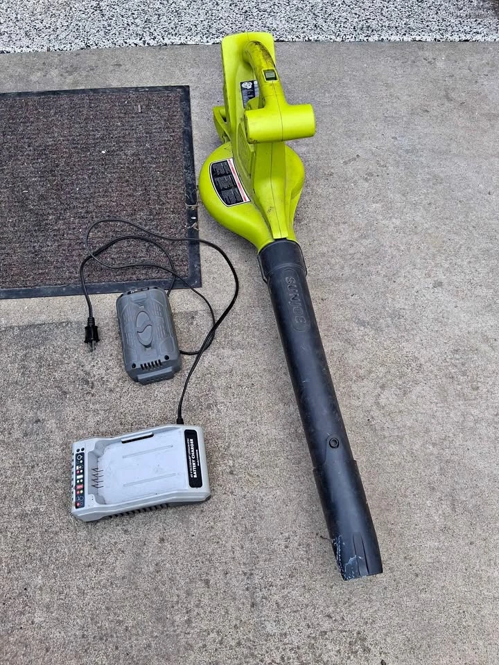 Cordless SunJoe Leaf Blower