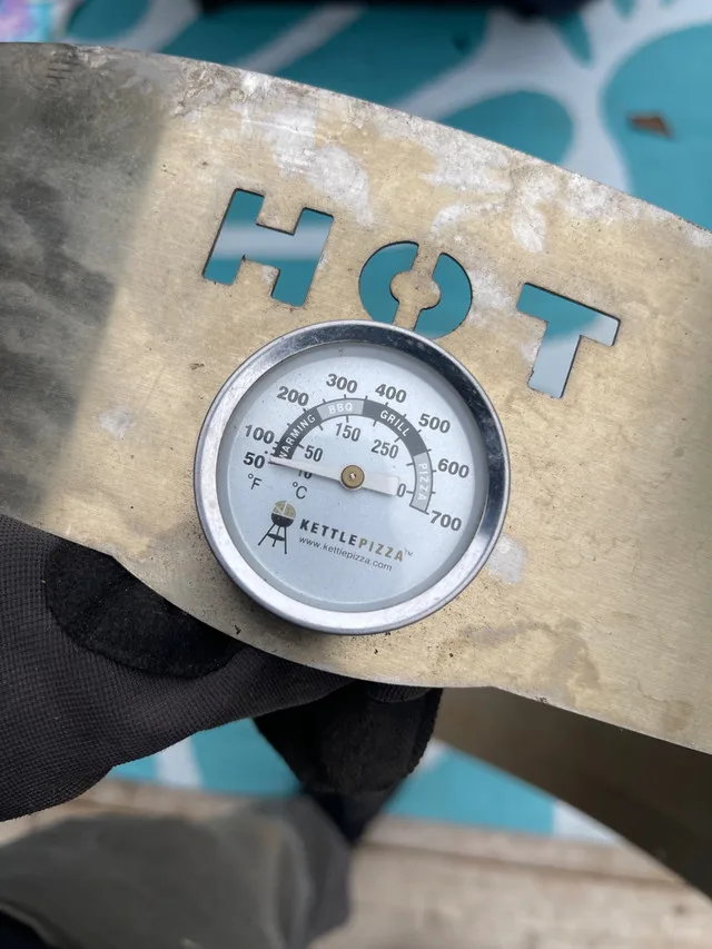 Weber KettlePizza 22 inch image indicator(2)