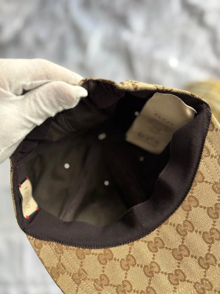 Men's Authentic Gucci GG Baseball Cotton Soft Base - Size Medium - photo 4