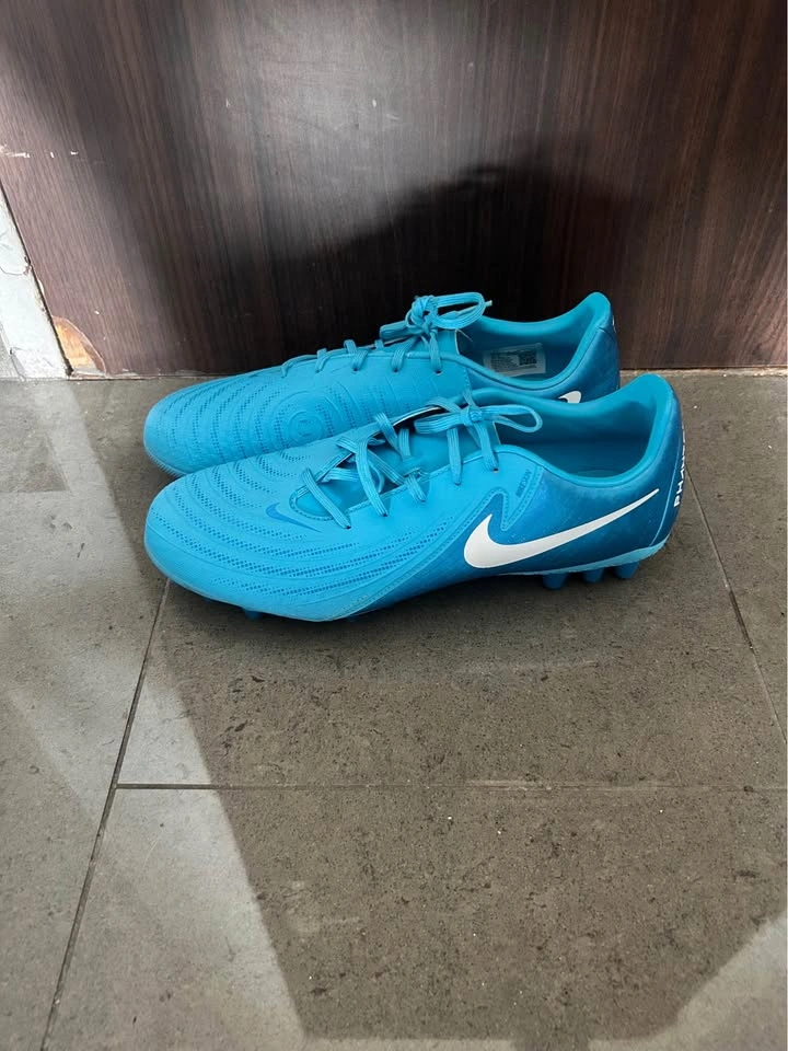 Nike Phantom GX AG Soccer Cleats – Size 9 - photo 3
