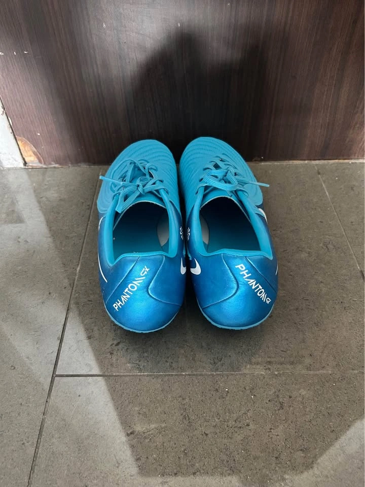 Nike Phantom GX AG Soccer Cleats – Size 9 - photo 4