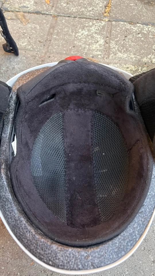 Ski Helmet S, XS - $20 each; Goggles M - $25 - photo 2