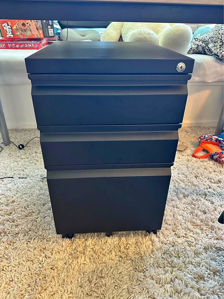 3 Drawer Mobile File Cabinet with Lock