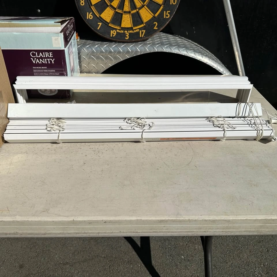 White Wood blind with Valance - photo 4