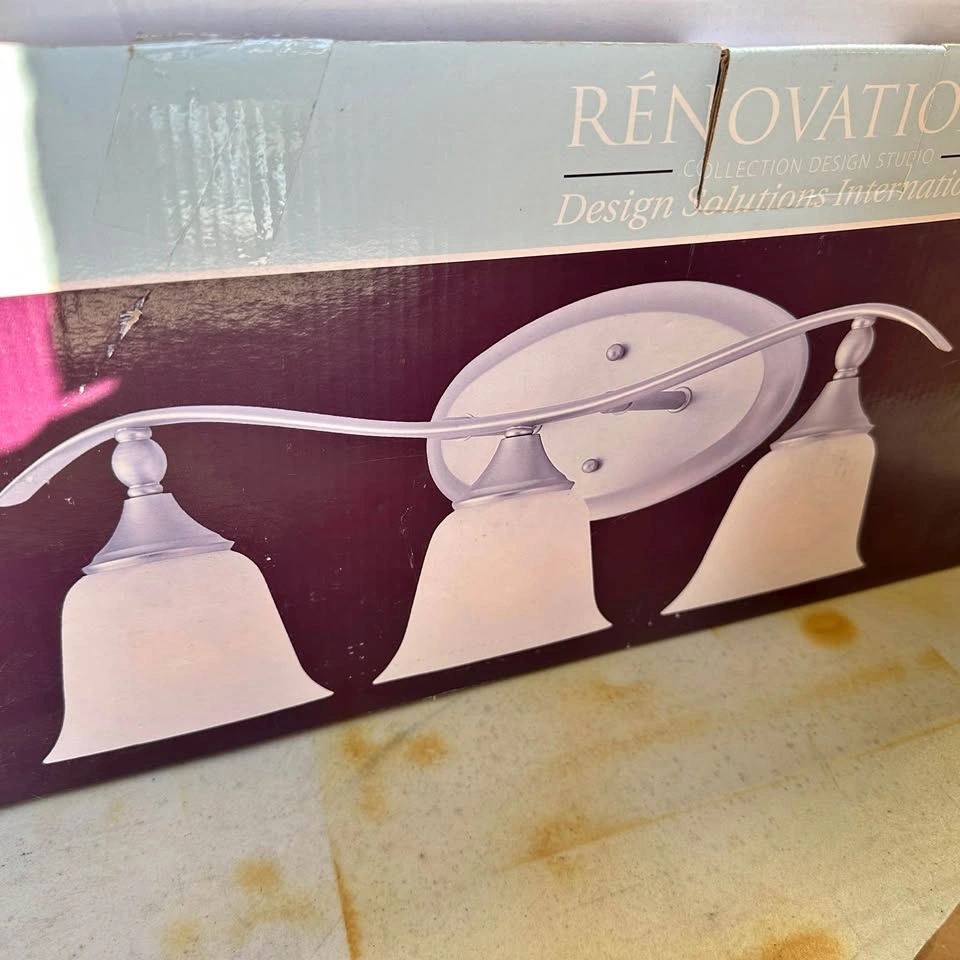 BNIB Vanity Light - 3 Bulb