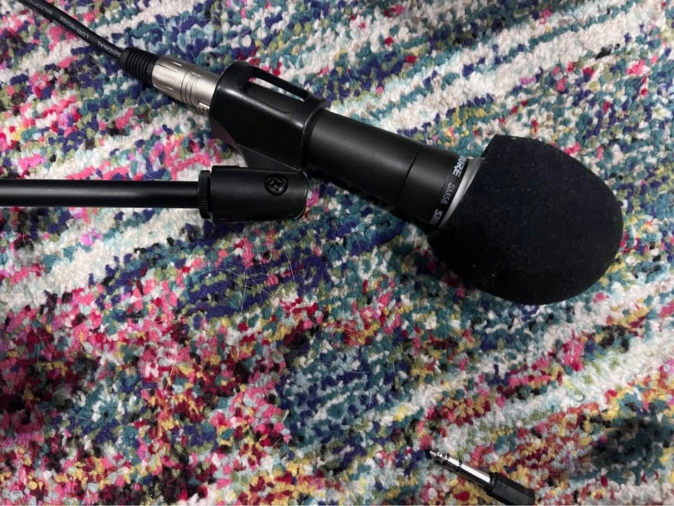 Shure MV7X Podcast Mic & Steinberg Audio Interface Bundle - photo 4