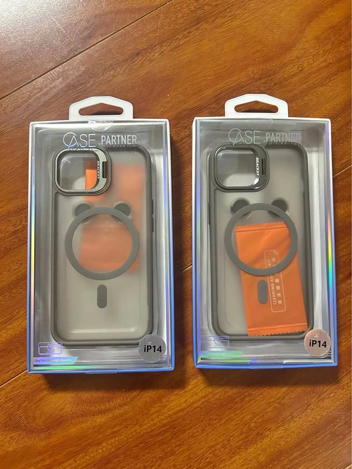 2 iPhone 14 Case Protectors