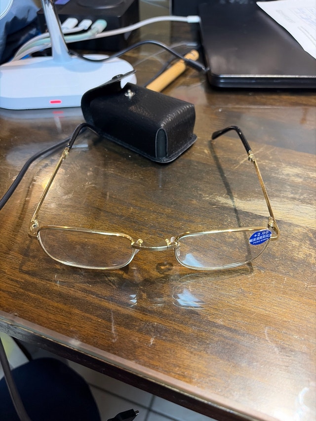 Folding Reading Glasses +2.00 Magnification - photo 2