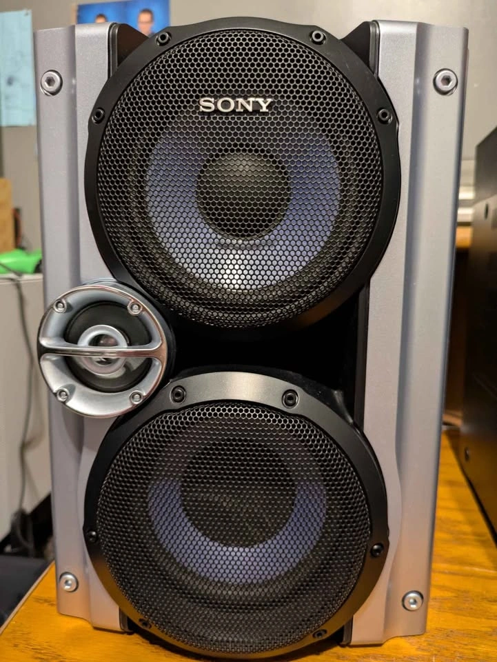 Sony Stereo System – CD / Cassette / Radio + Optional Turntable - photo 3