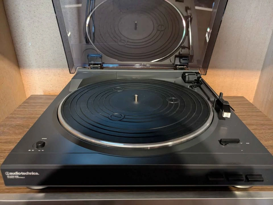 Audio-Technica AT-LP2D Turntable – Fully Automatic – Tested & Wo - photo 3