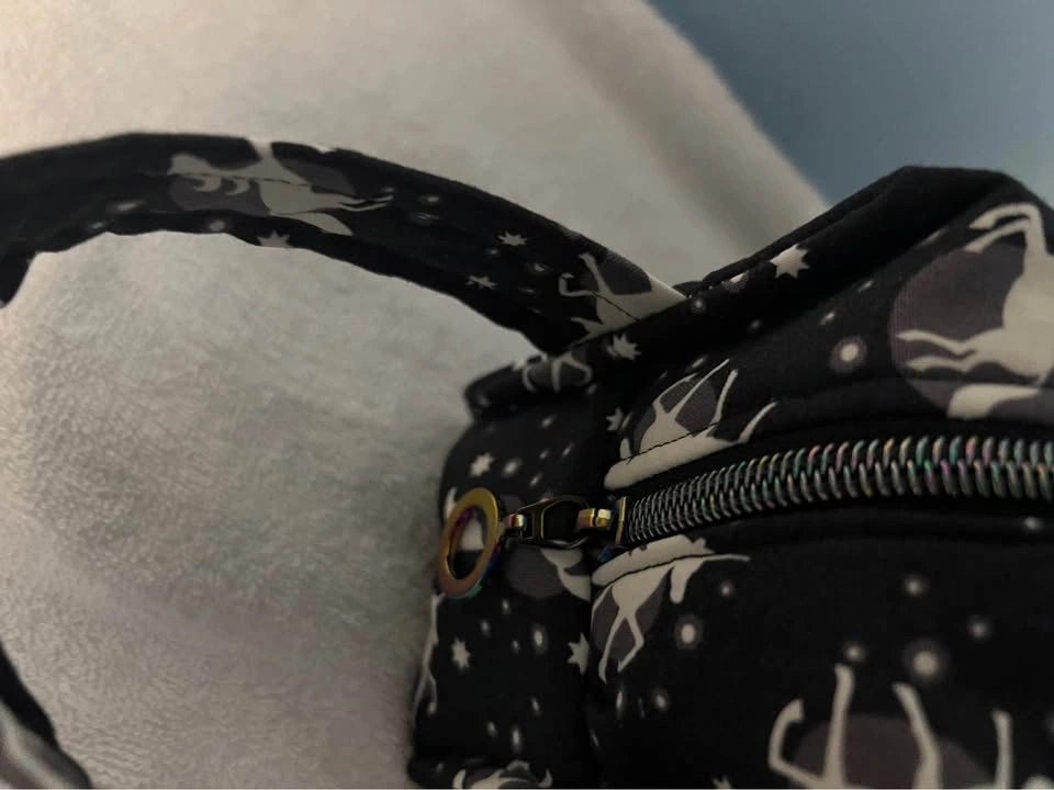 Glow in the dark diaper bag - photo 4