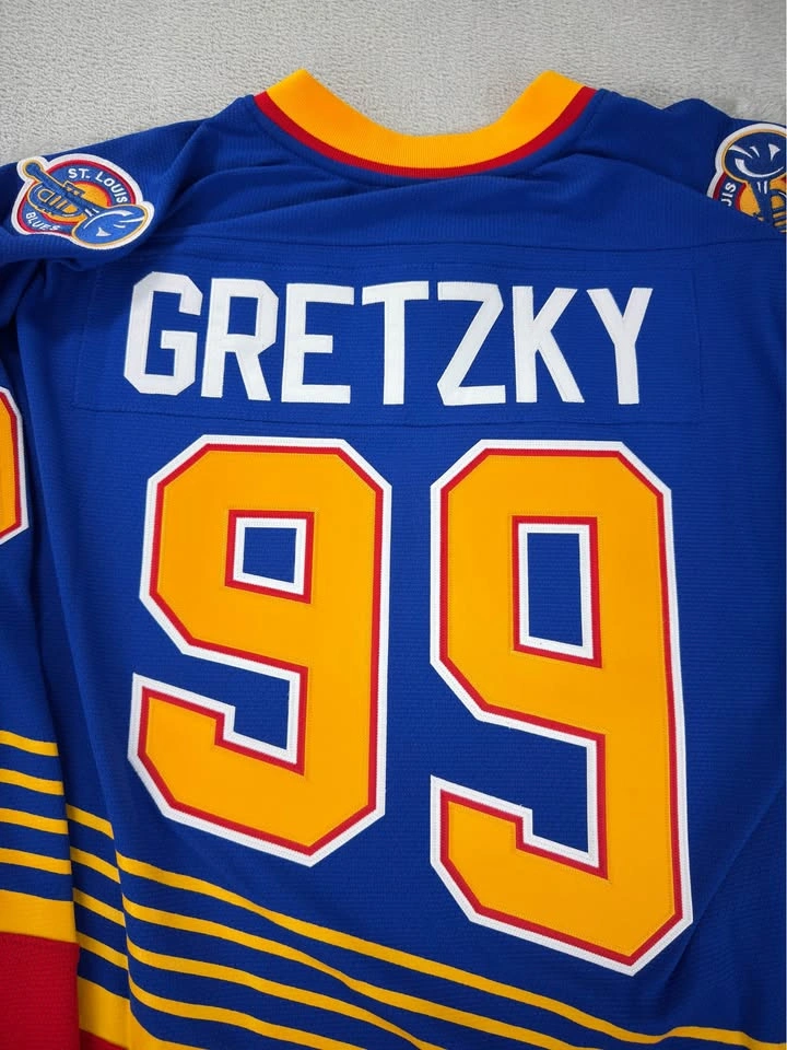 Mitchell And Ness NWT Men's Sz L Wayne Gretzky Blues Jersey - photo 3